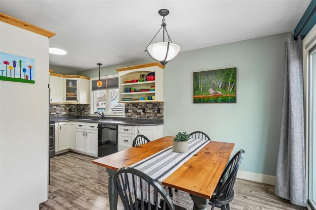 1316 E Girard Avenue, Indianola, IA 50125