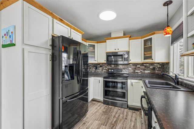 1316 E Girard Avenue, Indianola, IA 50125