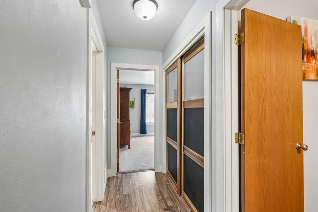 1316 E Girard Avenue, Indianola, IA 50125