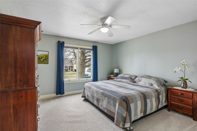 1316 E Girard Avenue, Indianola, IA 50125