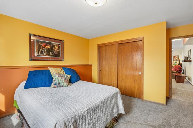 1316 E Girard Avenue, Indianola, IA 50125