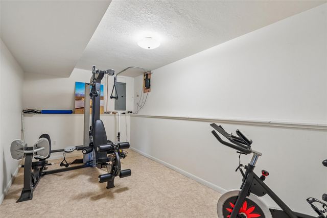 1316 E Girard Avenue, Indianola, IA 50125