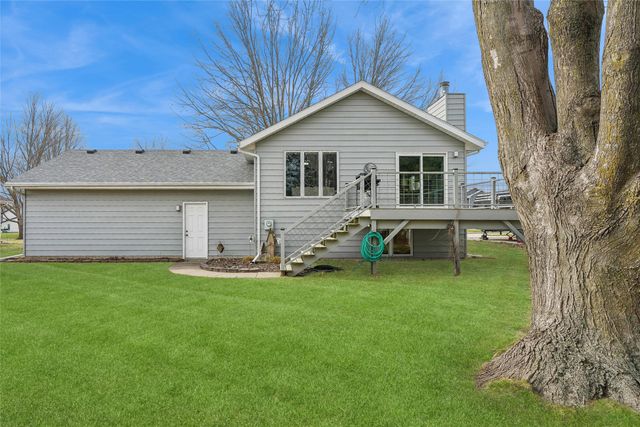 1316 E Girard Avenue, Indianola, IA 50125