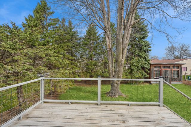 1316 E Girard Avenue, Indianola, IA 50125