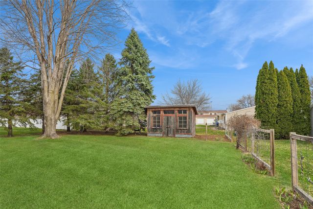 1316 E Girard Avenue, Indianola, IA 50125