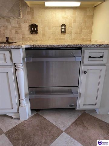 591 Rue La Grande, Elizabethtown, KY 42701