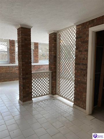 591 Rue La Grande, Elizabethtown, KY 42701