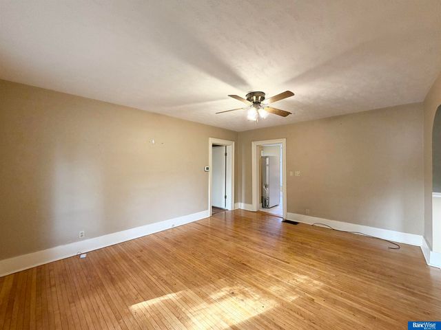 1635 S 13th Street, Lincoln, NE 68502