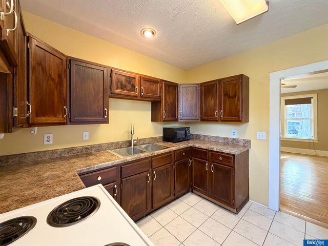 1635 S 13th Street, Lincoln, NE 68502