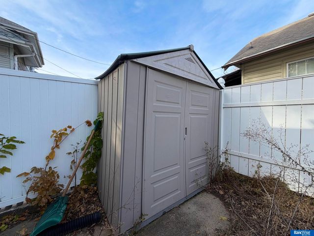 1635 S 13th Street, Lincoln, NE 68502