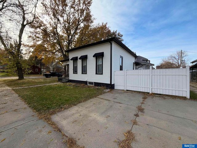 1635 S 13th Street, Lincoln, NE 68502