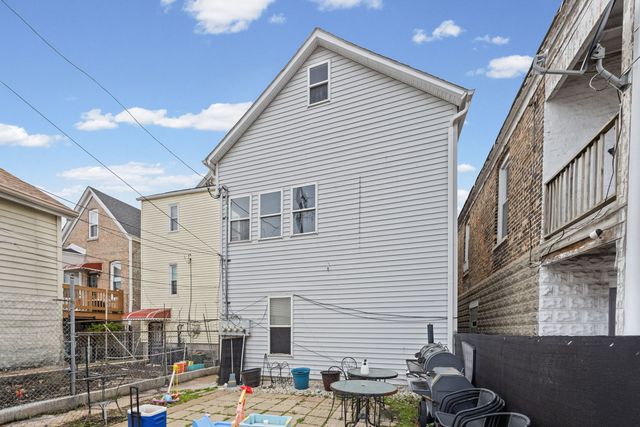 2921 S Bonfield Street, Chicago, IL 60608