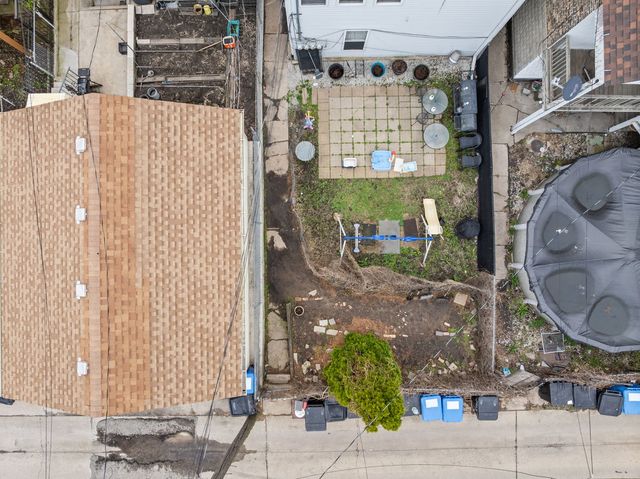 2921 S Bonfield Street, Chicago, IL 60608