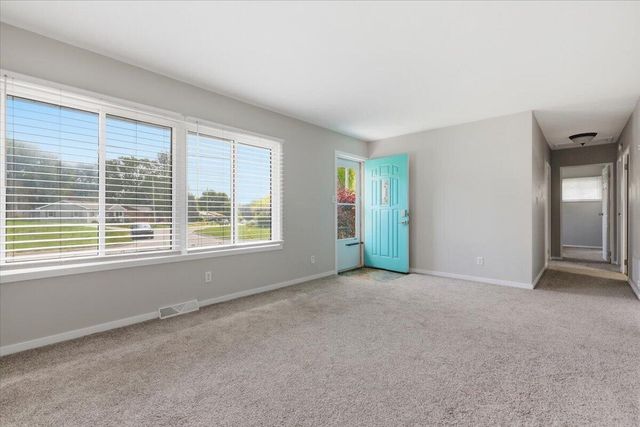 114 ADRIAN Avenue, Council Bluffs, IA 51503