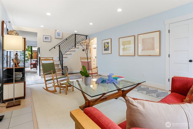 12328 38th Avenue NE, Seattle, WA 98125