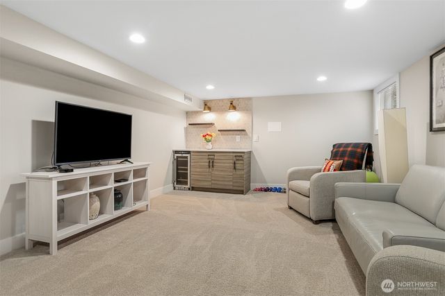 12328 38th Avenue NE, Seattle, WA 98125