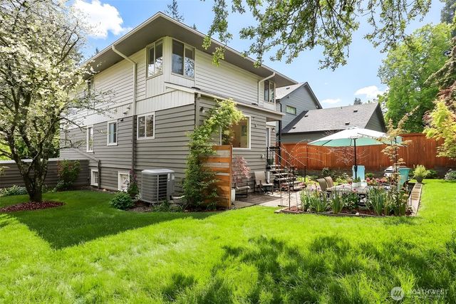 12328 38th Avenue NE, Seattle, WA 98125