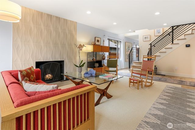 12328 38th Avenue NE, Seattle, WA 98125