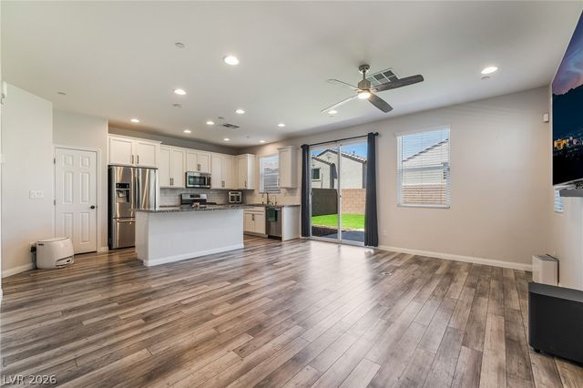 360 Misterioso Street, Henderson, NV 89011