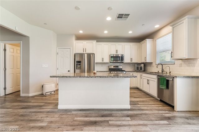 360 Misterioso Street, Henderson, NV 89011