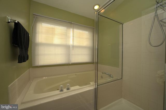 6518 JOE KLUTSCH DR, Fort Washington, MD 20744