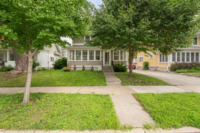 909 E Center Street, Rochester, MN 55904