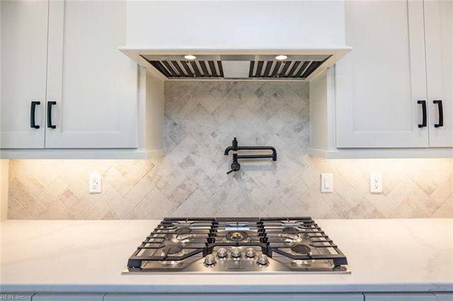 8904 River CRES, Suffolk, VA 23433