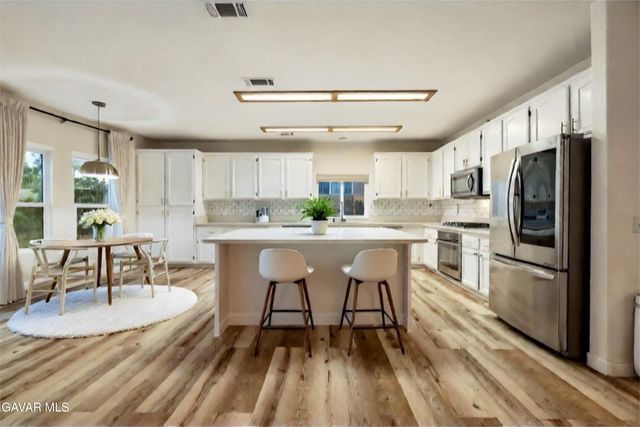 3339 Sungate Drive, Palmdale, CA 93551