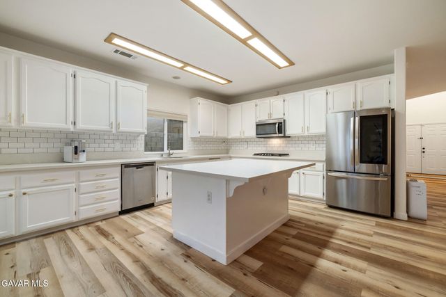 3339 Sungate Drive, Palmdale, CA 93551