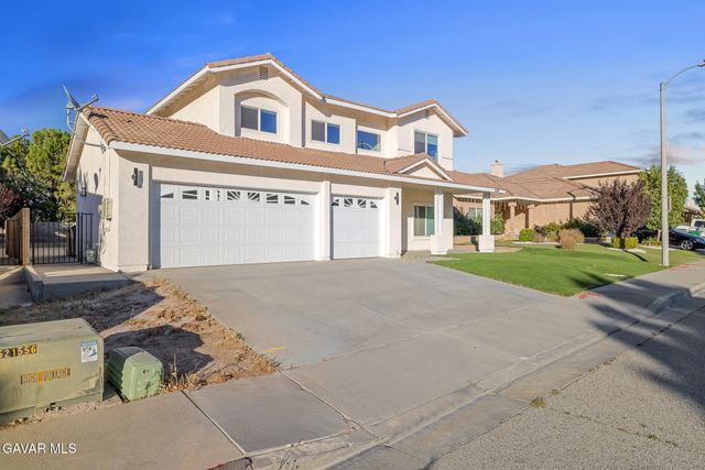 3339 Sungate Drive, Palmdale, CA 93551