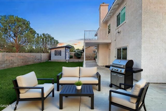 3339 Sungate Drive, Palmdale, CA 93551