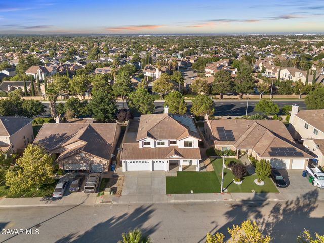 3339 Sungate Drive, Palmdale, CA 93551