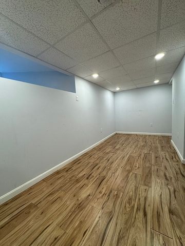 6 Rockland Place 6, Newton, MA 02464