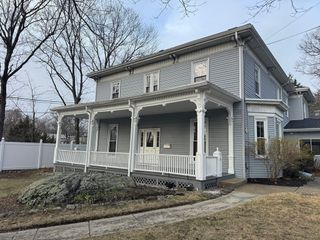 6 Rockland Place 6, Newton, MA 02464