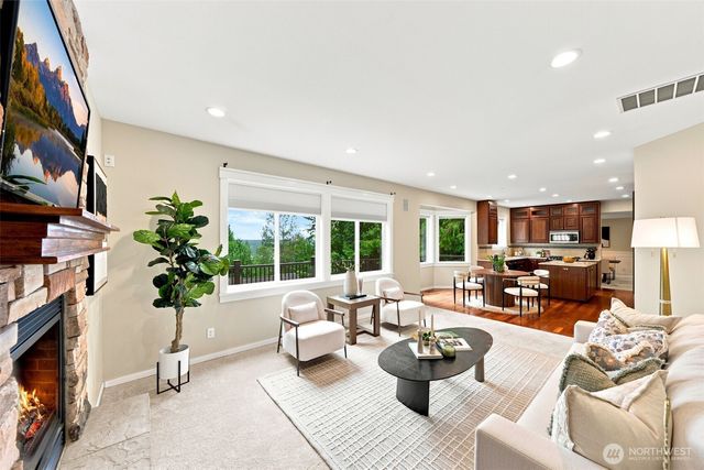 451 211th Avenue NE, Sammamish, WA 98074