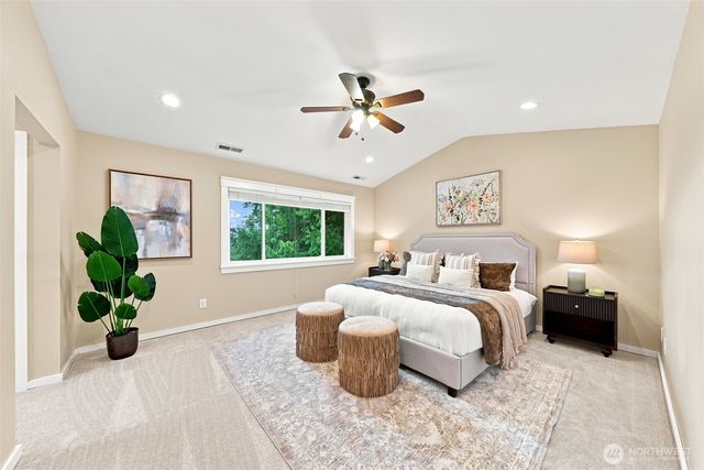 451 211th Avenue NE, Sammamish, WA 98074