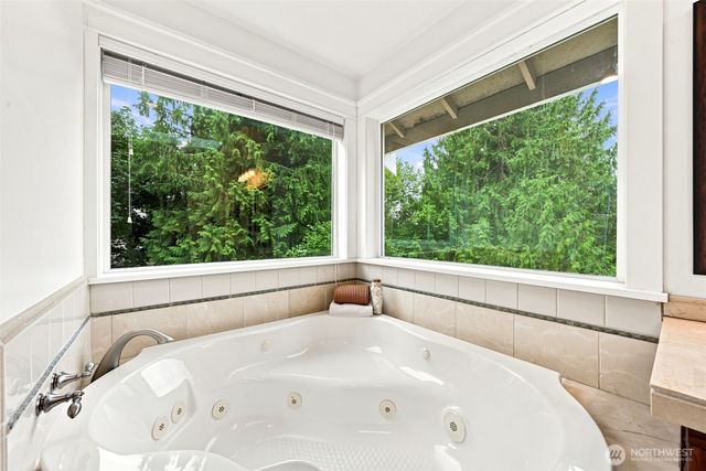 451 211th Avenue NE, Sammamish, WA 98074