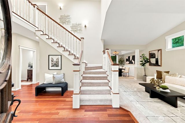451 211th Avenue NE, Sammamish, WA 98074