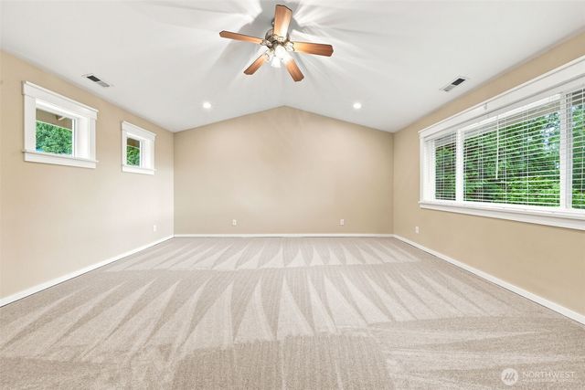 451 211th Avenue NE, Sammamish, WA 98074