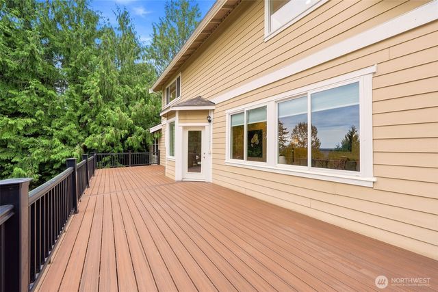 451 211th Avenue NE, Sammamish, WA 98074