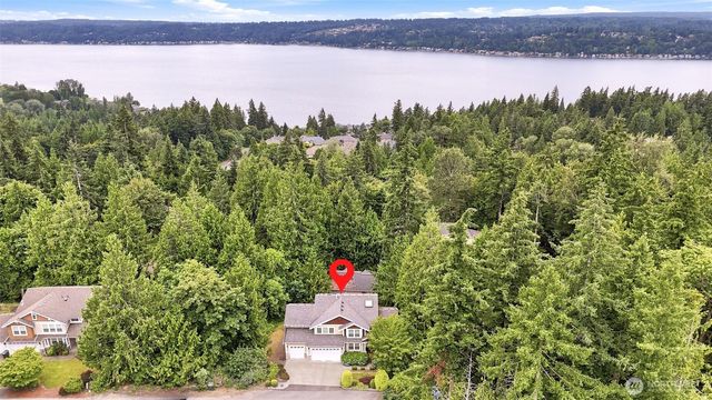 451 211th Avenue NE, Sammamish, WA 98074
