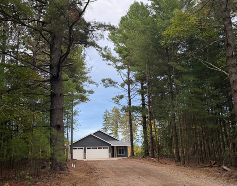 35143 Grand Avenue, Stacy, MN 55079 — exterior