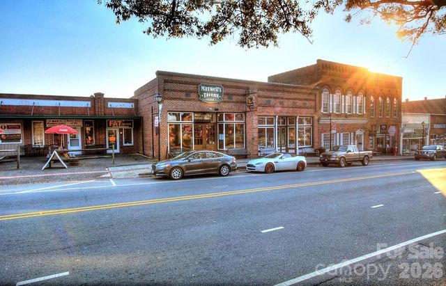 7000 Waxhaw Crossing Drive, Waxhaw, NC 28173