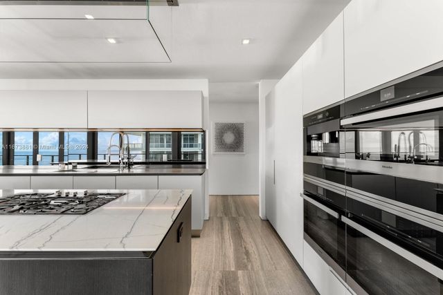 3651 Collins Ave 800, Miami Beach, FL 33140