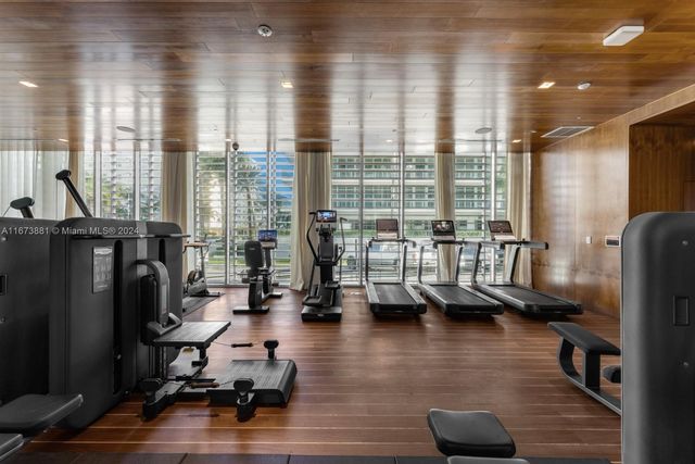 3651 Collins Ave 800, Miami Beach, FL 33140