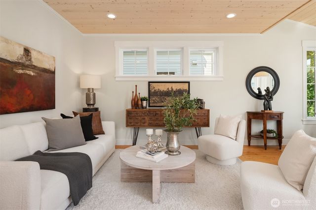 2216 NE 125th Street, Seattle, WA 98125