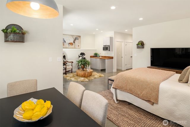 2216 NE 125th Street, Seattle, WA 98125