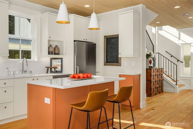 2216 NE 125th Street, Seattle, WA 98125