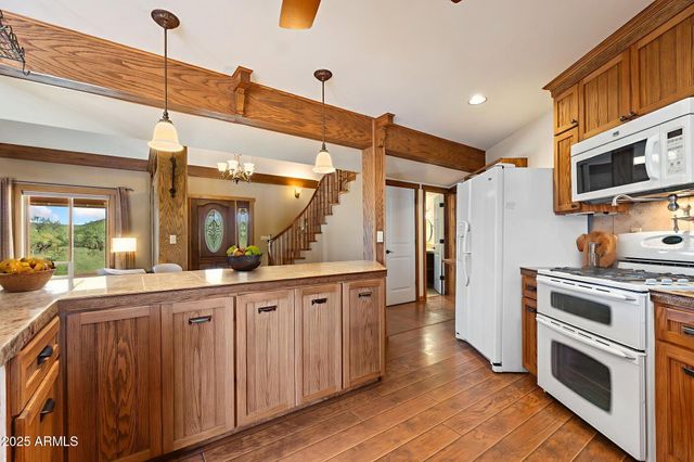 14420 E JAGGED TOOTH Trail, Mayer, AZ 86333