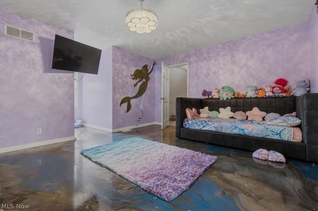75 Oakridge Drive, Parkersburg, WV 26104